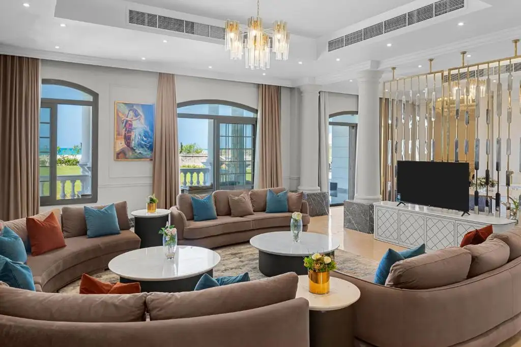 Royal Villa Five Bedroom With Sea View
